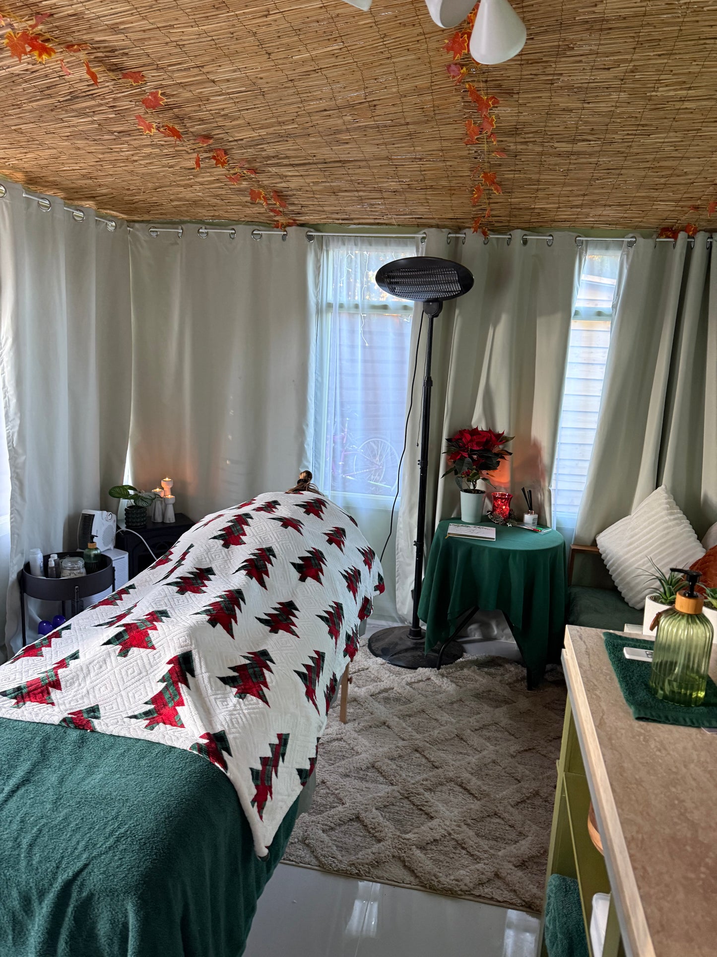 Relaxing massage 60 min Treatment