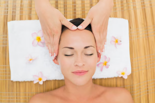 Indian head massage helps reduce stress, headaches, and tension while promoting relaxation and scalp health. Book your session today!